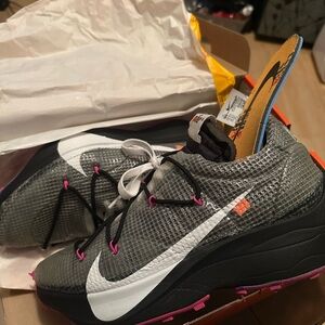 Nike WS vapor street